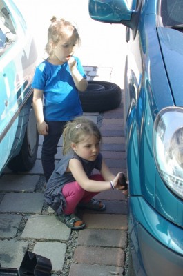 autoschrauber_03.JPG (202.37 KiB) 2192 mal betrachtet autoschrauber_03.JPG