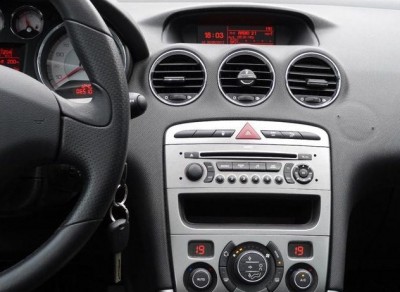 auto.jpg (86.62 KiB) 986 mal betrachtet auto.jpg