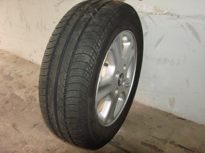 Räder 406 006.JPG