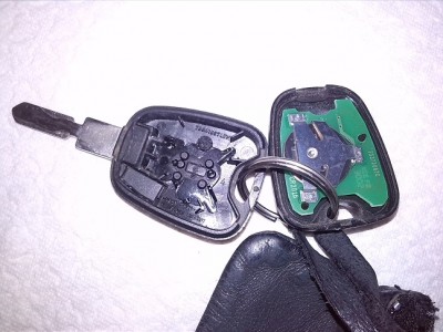 schluessel2.jpg (122.34 KiB) 4743 mal betrachtet schluessel2.jpg