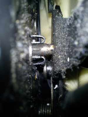 Sitzlehnenentriegelung.JPG (64.91 KiB) 503 mal betrachtet Sitzlehnenentriegelung.JPG