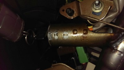 Zündschloss.jpg (74.38 KiB) 2274 mal betrachtet Zündschloss.jpg